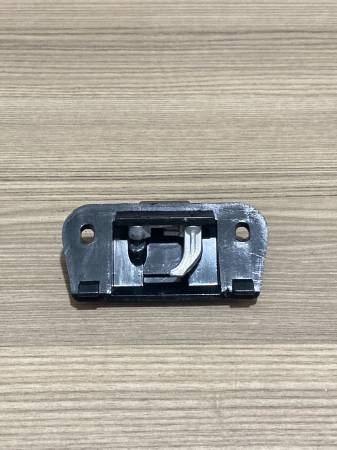 BMW E30 E34 SIFIR TORPİDO MANDALI TORPİDO KİLİDİ