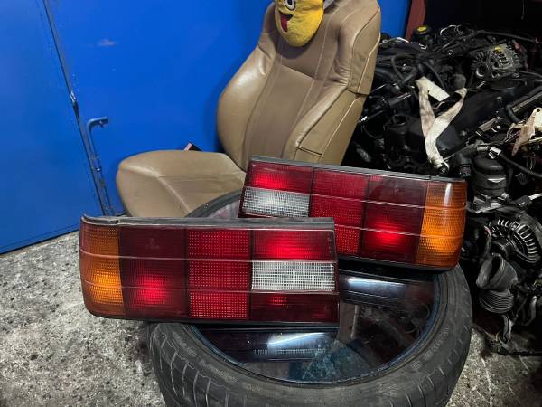 BMW E30 M40 SAĞ SOL STOP TAKIMI ÇIKMA ORJİNAL - ERCAN TİCARET çıkma orjinal yedek parça