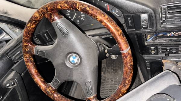 BMW E34 DİREKSİYON SİMİDİ ÇIKMA - ERCAN TİCARET yedek parça