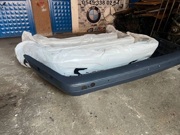 BMW E34 SIFIR ARKA TAMPON - ERCAN TİCARET çıkma orjinal yedek parça