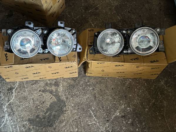 BMW E34 SIFIR FAR TAKIMI SAĞ FAR SOL FAR TYC MARKA - ERCAN TİCARET yedek parça
