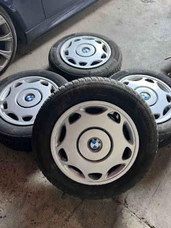 BMW E36 15 İNÇ JANT LASTİK TAKIMI TEMİZ ORJİNAL KIŞLIK LASTİK - ERCAN TİCARET çıkma orjinal yedek parça