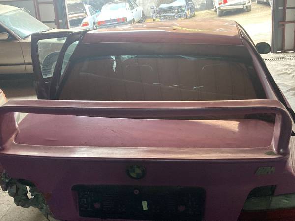 BMW E36 ÇİFT KATLI YÜKSEK ÇIKMA BAGAJ SPOİLERİ SPOYLER