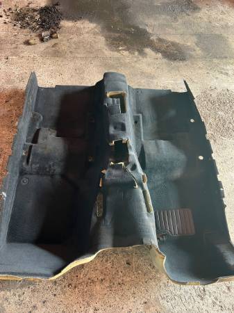 BMW E36 COMPACT TABAN HALISI TEMİZ ÇIKMA ORJİNAL - ERCAN TİCARET