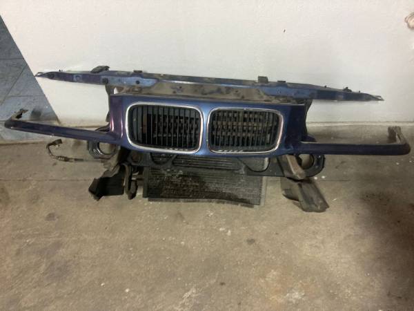 BMW E36 ORJİNAL BIYIK SACI ESKİ TİP PANJUR SACI ÇIKMA - ERCAN TİCARET çıkma orjinal yedek parça