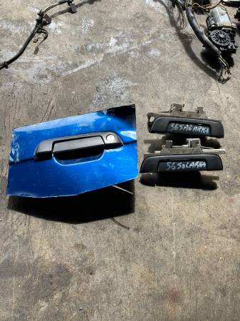 BMW E36 ORJİNAL SAĞ ARKA KAPI KOLU SOL ARKA KAPI KOLU ERCAN TİCARET yedek parça