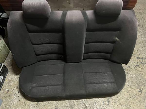 BMW E36 SEDAN ARKA KOLTUK ÇIKMA - ERCAN TİCARET çıkma orjinal yedek parça