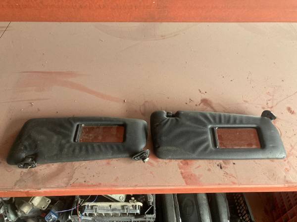 BMW E36 SEDAN ORJİNAL GÜNEŞLİK SİYAH ÇIKMA - ERCAN TİCARET çıkma orjinal yedek parça