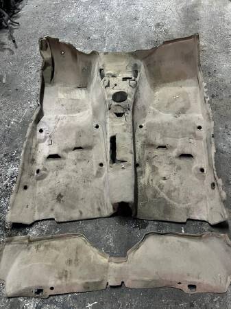 BMW E36 SEDAN TABAN HALISI BEJ ÇIKMA ORJİNAL - ERCAN TİCARET yedek parça