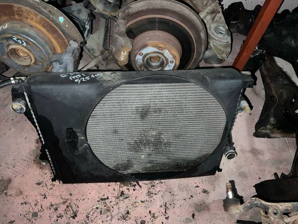 BMW E39 525 tds M51 RADYATÖR DAVLUMBAZI RADYATÖR ORJİNAL 2246009 - ERCAN TİCARET çıkma orjinal yedek parça