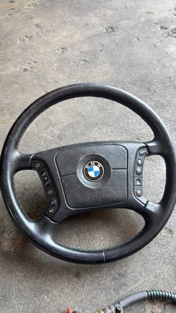 BMW E39 ORJİNAL AİRBAGLİ TUŞLU DİREKSİYON SİMİDİ KOMPLE - ERCAN TİCARET yedek parça