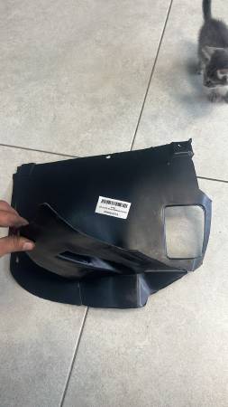 BMW E39 SAĞ ÖN SIFIR ÇAMURLUK DAVLUMBAZI ÖN TARAF 51718159426 - ERCAN TİCARET yedek parça
