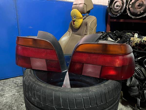 BMW E39 SAĞ SOL STOP TAKIMI HELLA ÇIKMA ORJİNAL - ERCAN TİCARET çıkma orjinal yedek parça