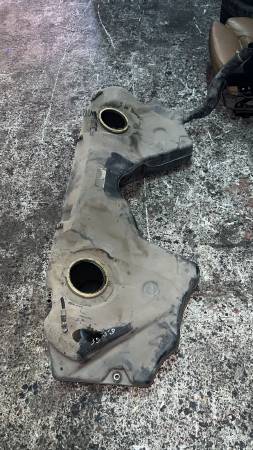 BMW E39 YAKIT DEPOSU BENZİN DEPOSU - ERCAN TİCARET orjinal yedek parça