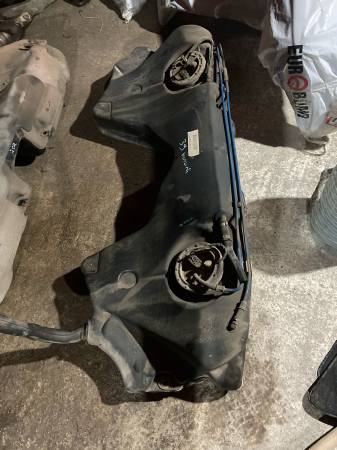 BMW E39 YAKIT DEPOSU BENZİN DEPOSU BENZİN ŞAMANDIRASI ORJİNAL - ERCAN TİCARET yedek parça
