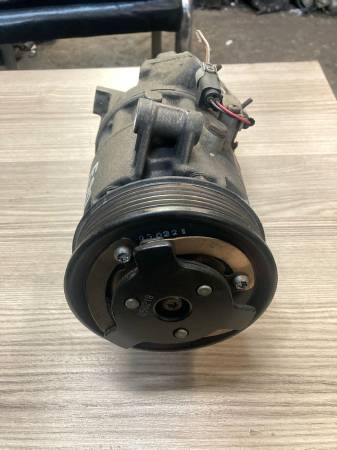 BMW E46 316İ N45 MOTOR KLİMA KOMPRESÖRÜ ÇIKMA ORJİNAL 6915380 ÇIKMA ORJİNAL YEDEK PARÇA