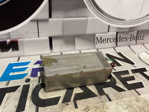 BMW E65 BECKER HİFİ LOGİC7 AMFİ 6929140 - ERCAN TİCARET ÇIKMA ORJİNAL YEDEK PARÇA