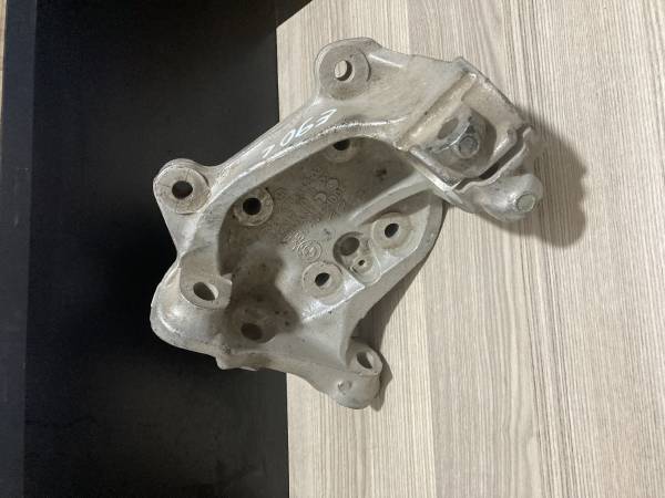 BMW E87 E90 ORJİNAL ÖN TAŞIYICI-6764443