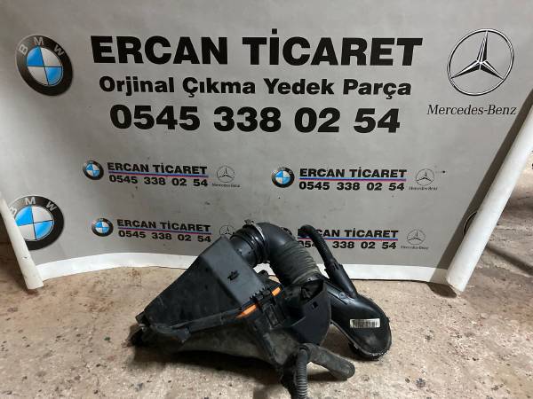 BMW E90 DİZEL ORJİNAL HAVA FİLTRE KUTUSU 13718512599
