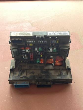 BMW E90 LCİ ÇIKMA ORJİNAL SİGORTA KUTUSU SİGORTA TABLASI 9119446