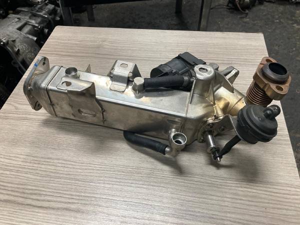 BMW F10 520d N47 EGR SOĞUTUCU EGR RADYATÖRÜ 7810751 çıkma yedek parça