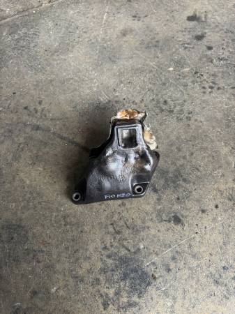 BMW F10 520i N20 MOTOR KULAĞI ORJİNAL 6781234 - ERCAN TİCARET yedek parça