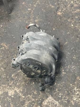 MERCEDES ML 320 M112 MOTOR EMME MANİFOLDU ÇIKMA ORJİNAL 1121401501