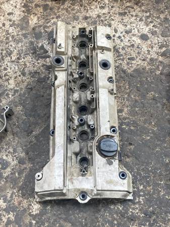 MERCEDES S320 M104 MOTOR KÜLBÜTÖR KAPAĞI ÇIKMA ORJ 1040161405