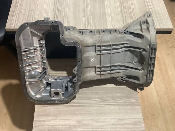 MERCEDES S320 M112 MOTOR KARTERİ R 112 014 07 02