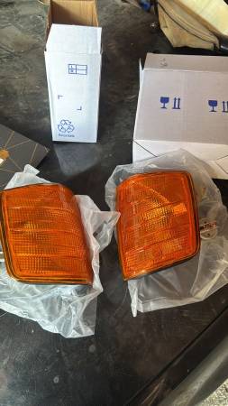 MERCEDES W0201 190E W124 SIFIR SİNYAL SARI RENK BEYAZ RENK - ERCAN TİCARET yedek parça