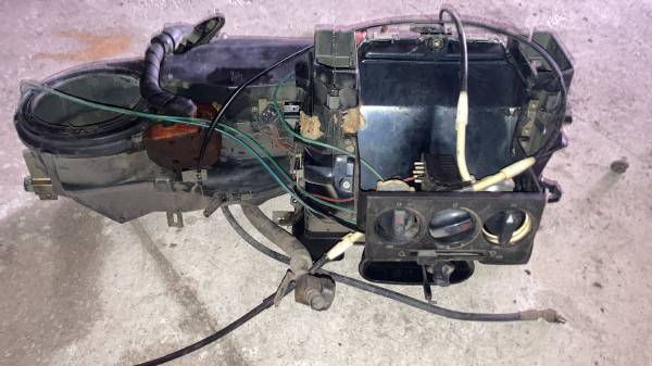 MERCEDES W123 KLİMALI KALORİFER KUTUSU TAKIMI ORJİNAL ÇIKMA - ERCAN TİCARET çıkma orjinal yedek parça