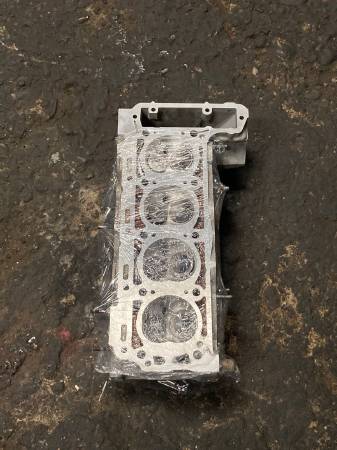 MERCEDES W124 230E 102 5401 SİLİNDİR KAPAĞI AL-TAK ŞEKLİNDE - ERCAN TİCARET yedek parça
