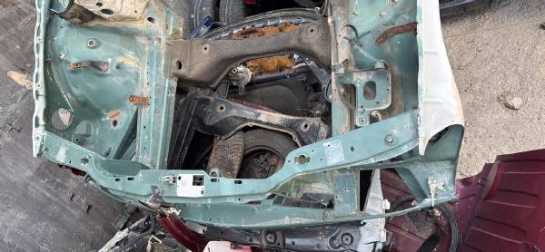 MERCEDES W124 KOMPLE ÖN PANEL ÖN ŞASİ SAĞ PODYE SOL PODYE ÇIKMA - ERCAN TİCARET yedek parça