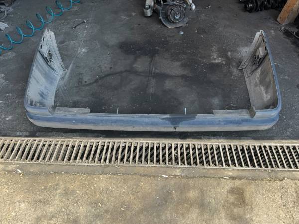 MERCEDES W124 ORJİNAL SW STATİON WAGON ARKA TAMPON 1248850525 - ERCAN TİCARET yedek parça