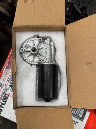 MERCEDES W124 SIFIR ÖN CAM SİLECEK MOTORU - ERCAN TİCARET yedek parça