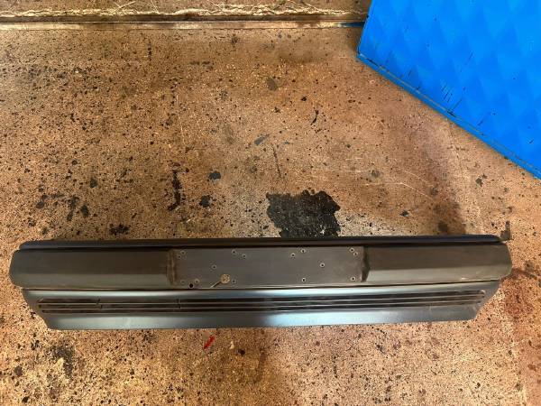 MERCEDES W124 SIFIR ÖN TAMPON NİKELAJ DELİKLİ ÇIKMA ORJİNAL YEDEK PARÇA
