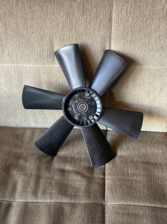 MERCEDES W124 W201 190E M102 FAN PERVANESİ 6 KANAT KLİMASIZ - ERCAN TİCARET yedek parça