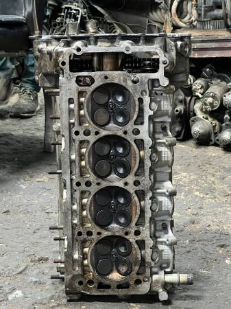 MERCEDES W124 W210 M111 2101 TEMİZ SİLİNDİR KAPAĞI 1110162101