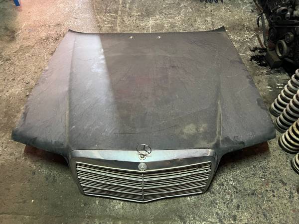 MERCEDES W126 ORJİNAL ÖN KAPUT ÇIKMA - ERCAN TİCARET yedek parça