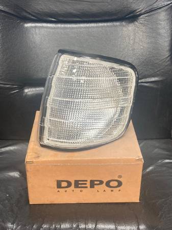 MERCEDES W126 SIFIR DEPO MARKA SOL SİNYAL BEYAZ