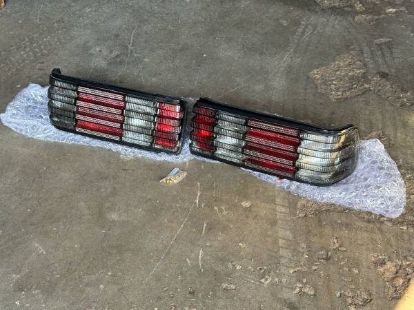 MERCEDES W126 SIFIR FÜME STOP TAKIMI DEPO MARKA - ERCAN TİCARET yedek parça
