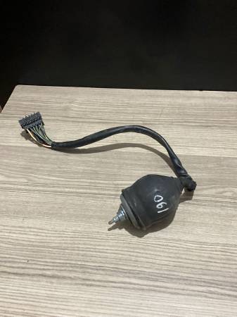 MERCEDES W201 190E FAR ANAHTARI FAR AÇMA DÜĞMESİ ÇIKMA ORJİNAL - ERCAN TİCARET orjinal yedek parça