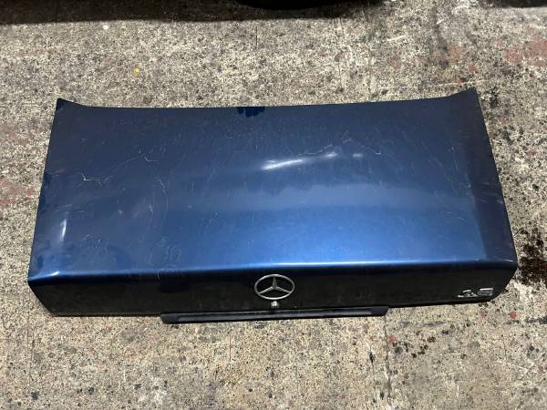 MERCEDES W201 190E ORJİNAL BAGAJ KAPAĞI HATASIZ - ERCAN TİCARET çıkma orjinal yedek parça
