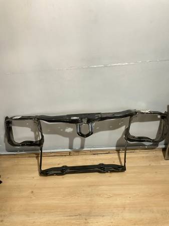 MERCEDES W202 SIFIR ÖN PANEL FAR YUVA SACI - ERCAN TİCARET çıkma orjinal yedek parça
