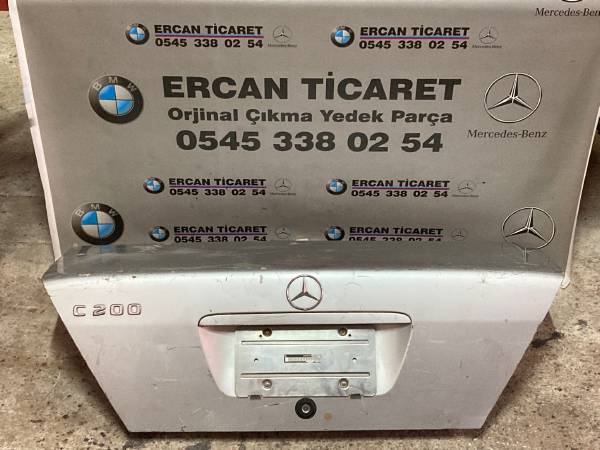 MERCEDES W202 USA TİPİ KARE PLAKALI BAGAJ KAPAĞI