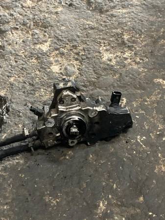 MERCEDES W203 C220 CDI 646 MOTOR MAZOT POMPASI - ERCAN TİCARET çıkma orjinal yedek parça