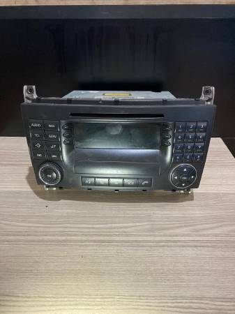 MERCEDES W203 RADYO MULTİMEDYA CD ÇALAR HARMAN BECKER 2038700989 ÇIKMA ORJİNAL YEDEK PARÇA
