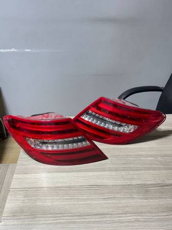 MERCEDES W204 MAKYAJLI ORJİNAL LED STOP TAKIMI 2048201864 - ERCAN TİCARET yedek parça