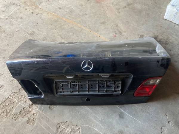 MERCEDES W210 BAGAJ KAPAĞI ÇIKMA ORJİNAL - ERCAN TİCARET çıkma orjinal yedek parça