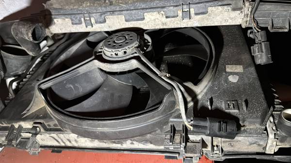 MERCEDES W210 E220 CDI KOMPLE FAN RADYATÖR FAN SETİ 0015003093 - ERCAN TİCARET yedek parça